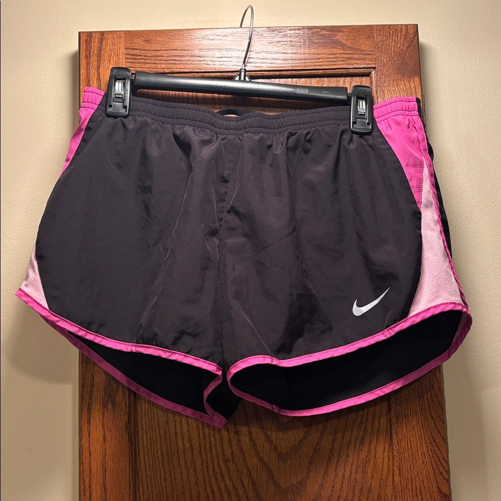 Nike Black Dri-FIT Women's Shorts - size Large